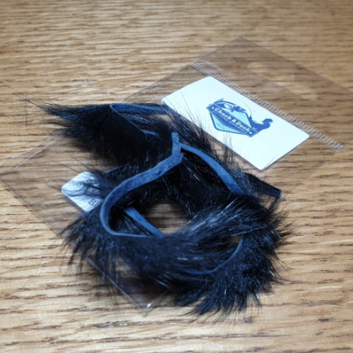 Chuck’N’Duck Pine Squirrel Zonker Strips Black AVAILABLE AT TROUTLORE FLY TYING STORE AUSTRALIA