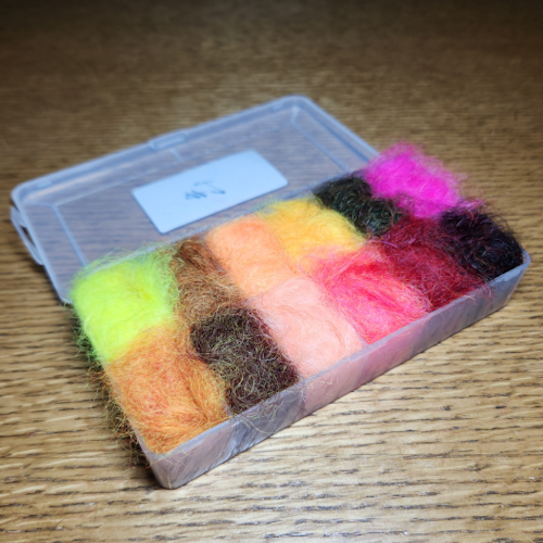 CHUCK'N'DUCK ELECTRIC SEAL DUBBING 12 COLOUR BOX AVAILABLE FROM TROUTLORE FLY TYING STORE AUSTRALIA