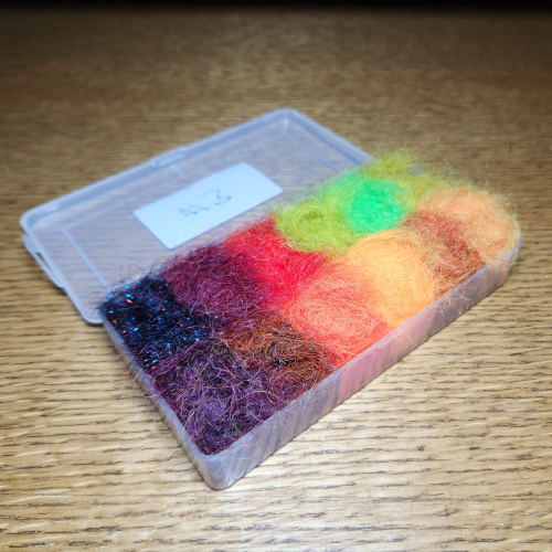 CHUCK'N'DUCK ELECTRIC SEAL DUBBING 12 COLOUR BOX AVAILABLE FROM TROUTLORE FLY TYING STORE AUSTRALIA